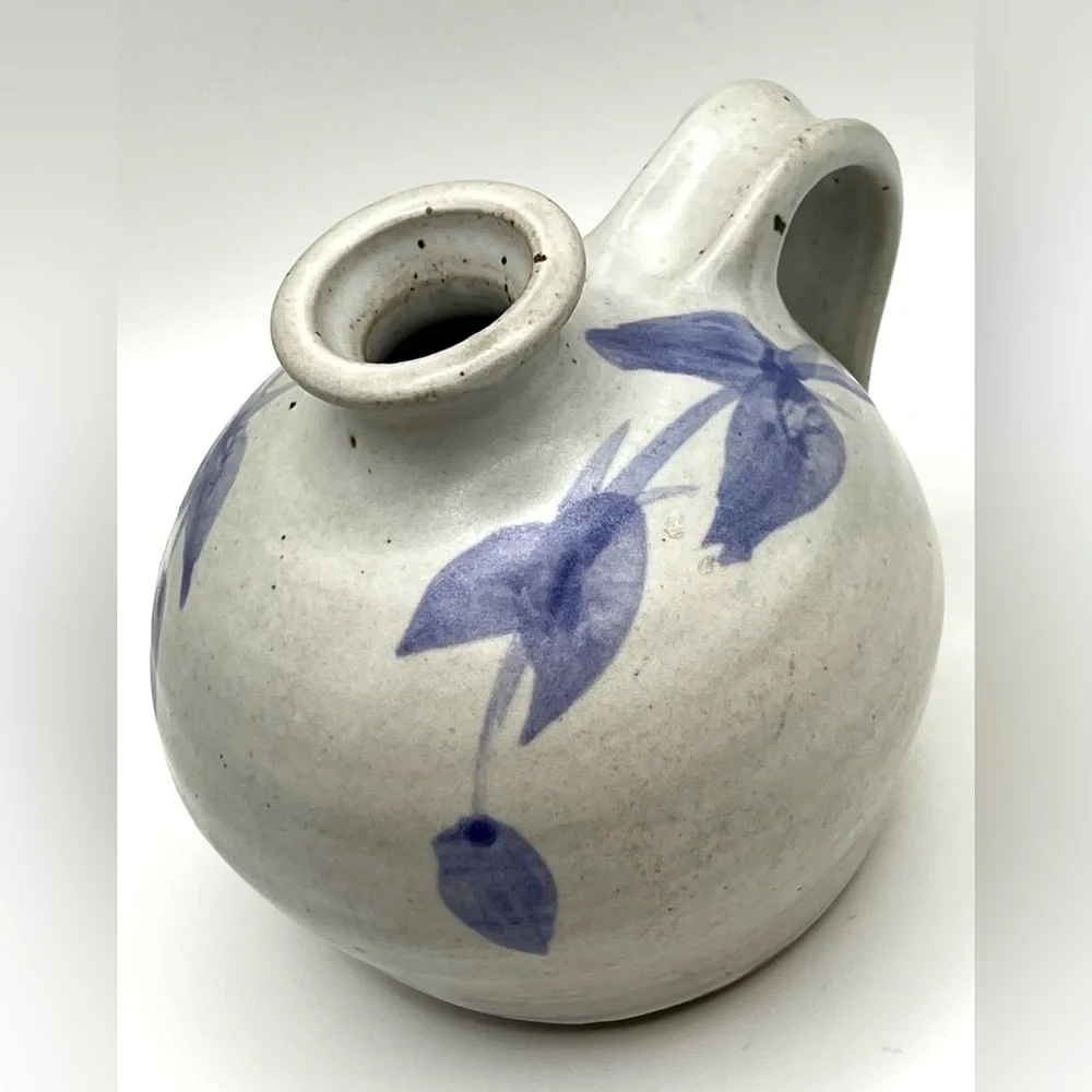 Handmade Dukeman Studio Art Pottery Ceramic Grey Blue Leaves Bud Vase w/Handle